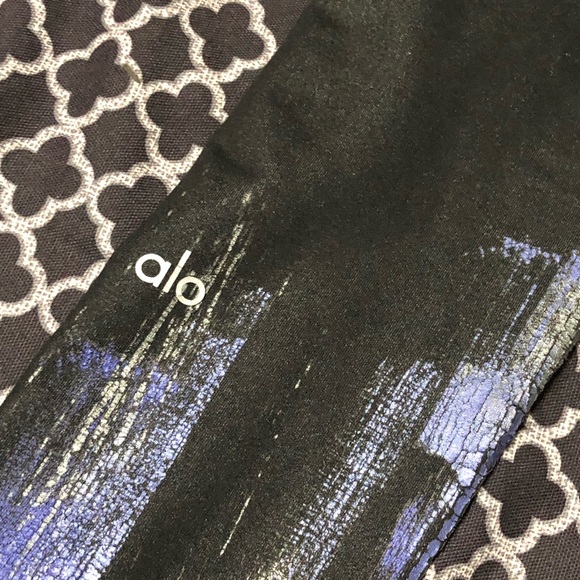 ALO Yoga Airbrush Leggings Painted Brushstroke - Picture 5 of 8